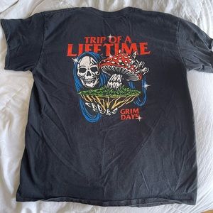 Grim days graphic tee , baggy, edgy, comfy, from Tilly’s, in great condition:)